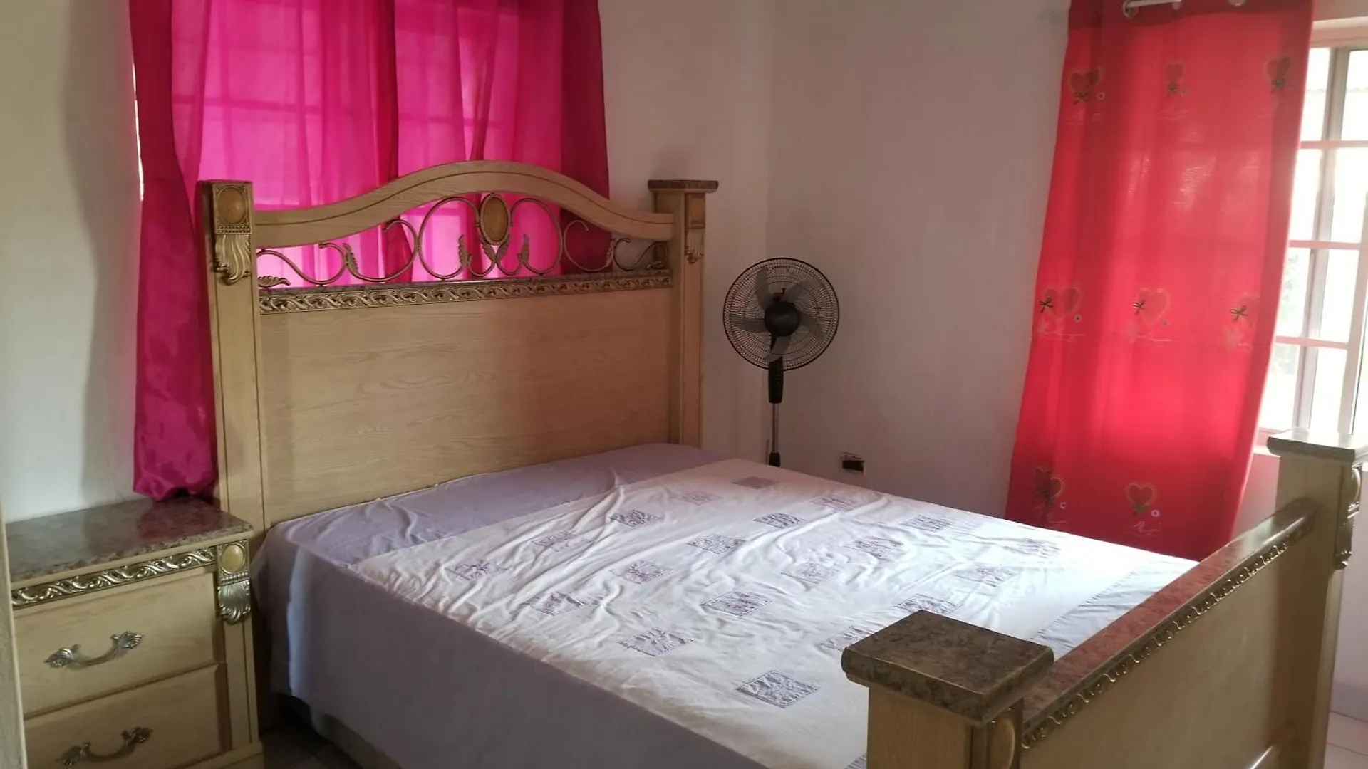Diana Place Spanish Town Проживание в семье